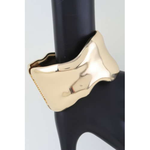 Shiny Ripple Cuff Bracelet - Designer Style - CC-WH2001857