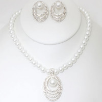Rhinestone Pearl Necklace And Earring Set