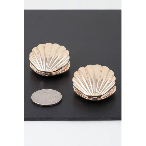 Contemporary Clam Shell Earrings - CC-WH2000862