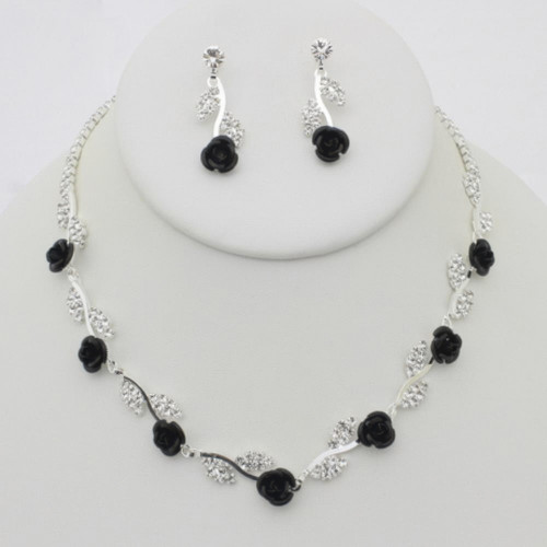 Crystal-studded Rose Necklace Earring Set - CC-59189