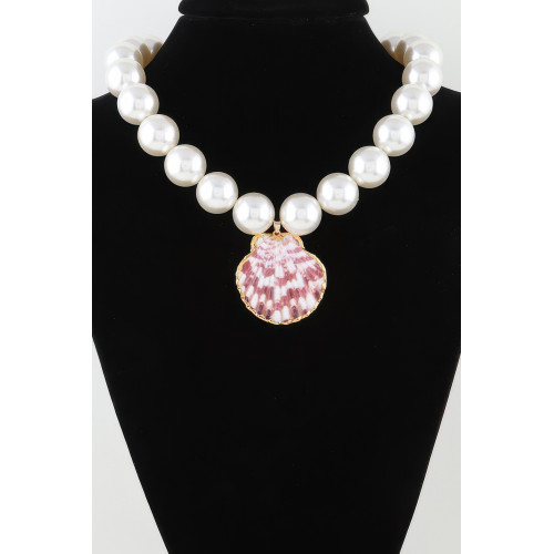 Shiny Pearled Seashell Necklace - Designer Style - CC-WH2001414