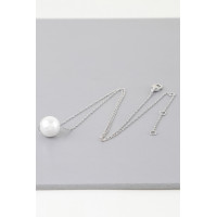 Classic Pearl Pendant Necklace