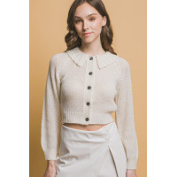 Short collard sweater